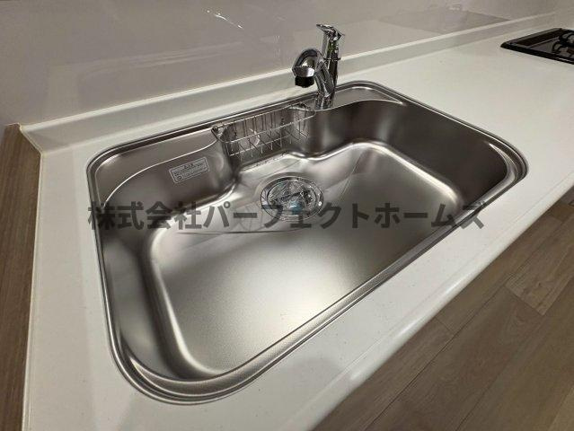 長尾元町3丁目戸建　賃貸のキッチン|コンパクトなキッチンで掃除もラクラク