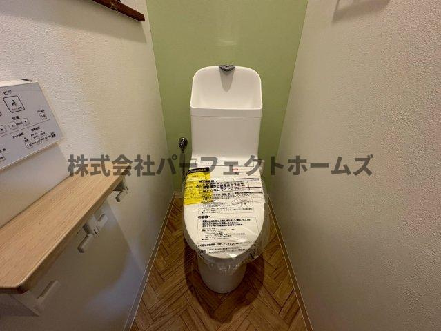 長尾元町3丁目戸建　賃貸のトイレ|コンパクトで使いやすいトイレです