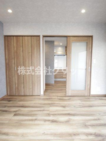 サンビューハイツ市ヶ尾の洋室