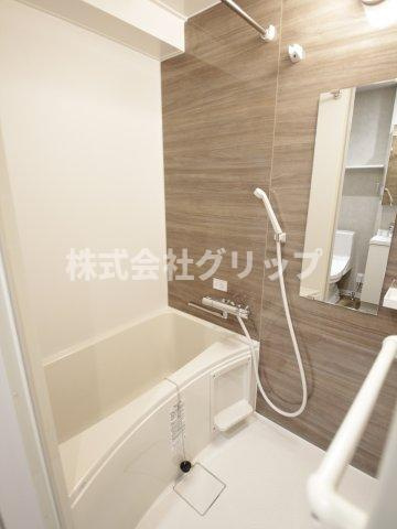 サンビューハイツ市ヶ尾の浴室