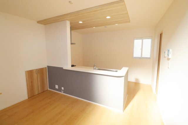 郡山市芳賀３丁目　　　２号棟　　　芳賀小学校、郡山第４中学区の外観パース|南西側から見た外観ＣＧパース