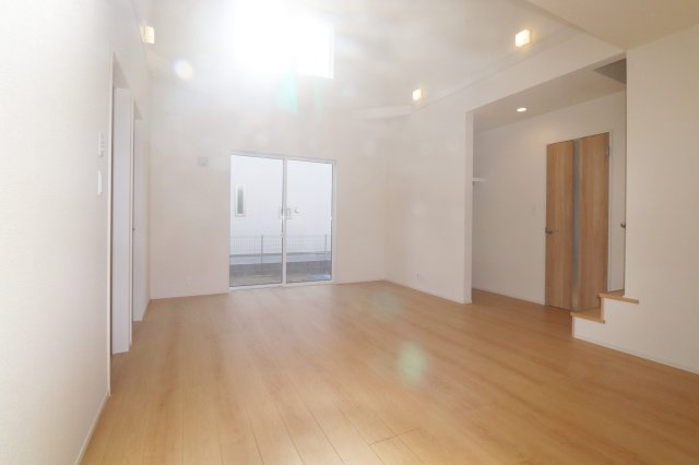 郡山市芳賀３丁目　　　２号棟　　　芳賀小学校、郡山第４中学区の居間・リビング|※同社施工例