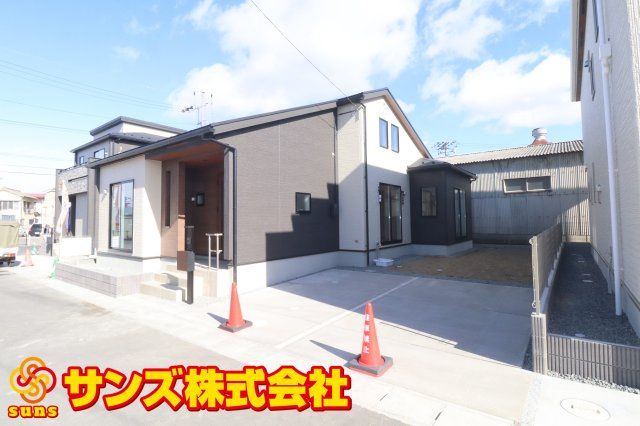 郡山市芳賀３丁目　　　２号棟　　　芳賀小学校、郡山第４中学区の外観|南西側から見た外観