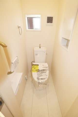 郡山市芳賀３丁目　　　２号棟　　　芳賀小学校、郡山第４中学区のキッチン|※同社施工例