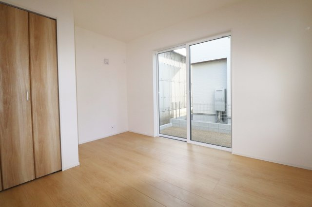 郡山市芳賀３丁目　　　２号棟　　　芳賀小学校、郡山第４中学区の洋室|※同社施工例