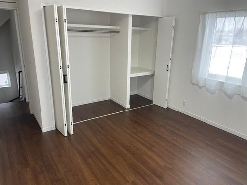 【寝室】 | 東田川郡三川町押切新田建売住宅【Ｚ空調】 | 大きいベットを置いてもスペースの取れる寝室です。