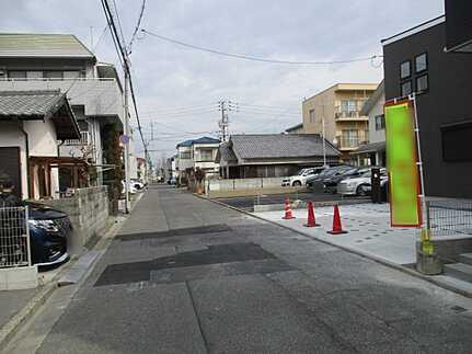 広島市西区南観音８丁目　新築一戸建て(全5棟)の前面道路含む現地写真