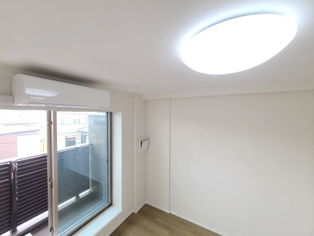 SHOKEN　Residence西川口の設備|★居室内にエアコン１基＆ＬＥＤ照明器具を設置★