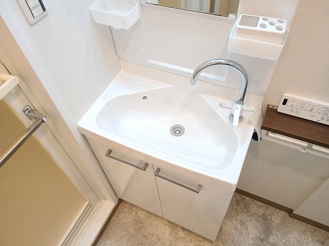 SHOKEN　Residence西川口の独立洗面台|★独立洗面台付き★