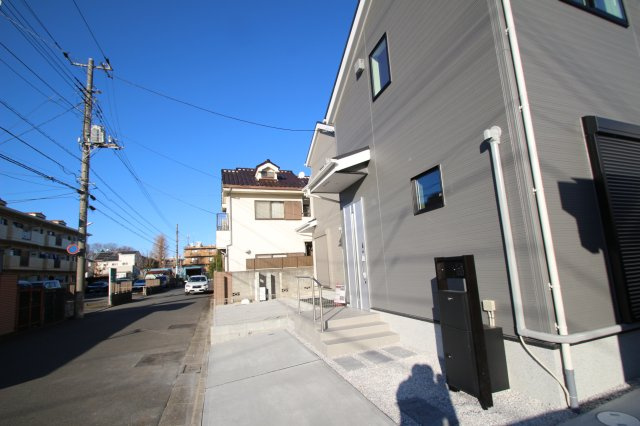 【LIGNAGE】小平市上水南町２丁目の外観|水回り集中設計で家事時短♪お料理をしながら洗濯もできる家事ラクプランです。