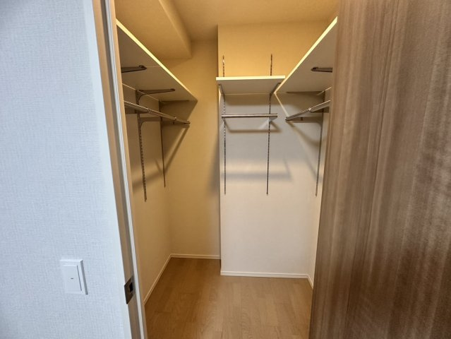 桜区田島3丁目分譲賃貸マンションの収納