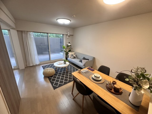 桜区田島3丁目分譲賃貸マンションのロビー