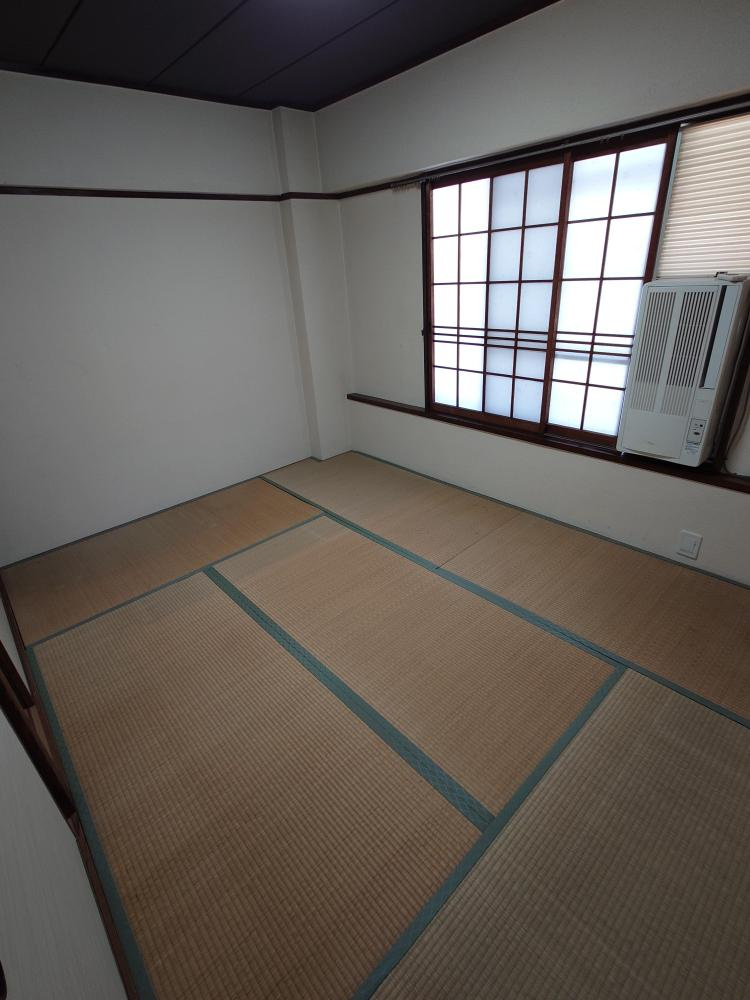 神戸市灘区鶴甲コーポ32号館の和室
