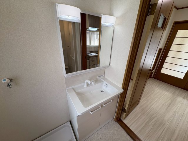 T＆Yハウスの独立洗面台