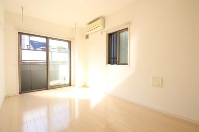 Ｂｅｌｌ　Ｗｏｏｄ　Ｊの居間・リビング