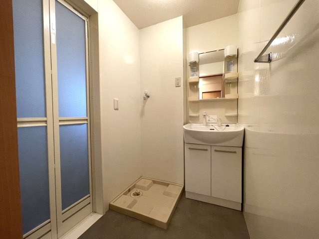 ディアコートⅡ（桜丘2丁目）の洗面所|室内洗濯機置き場あり