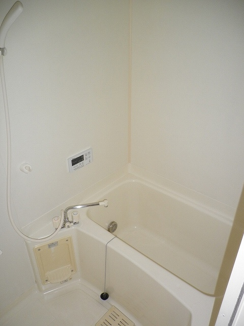 サングローブＡの浴室|バス