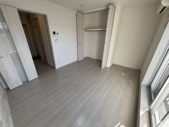 ファーストモダン池田の居間・リビング