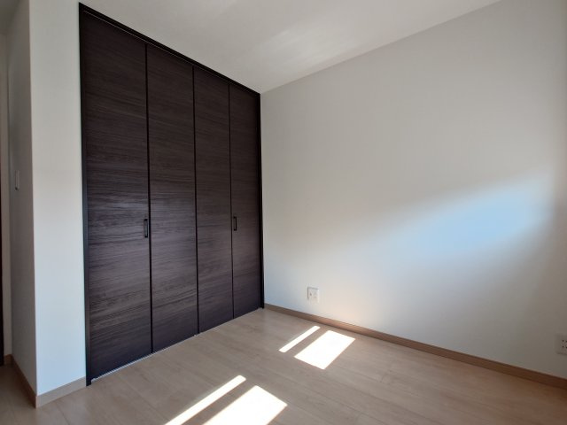 西宮市甲子園口6丁目戸建の洋室