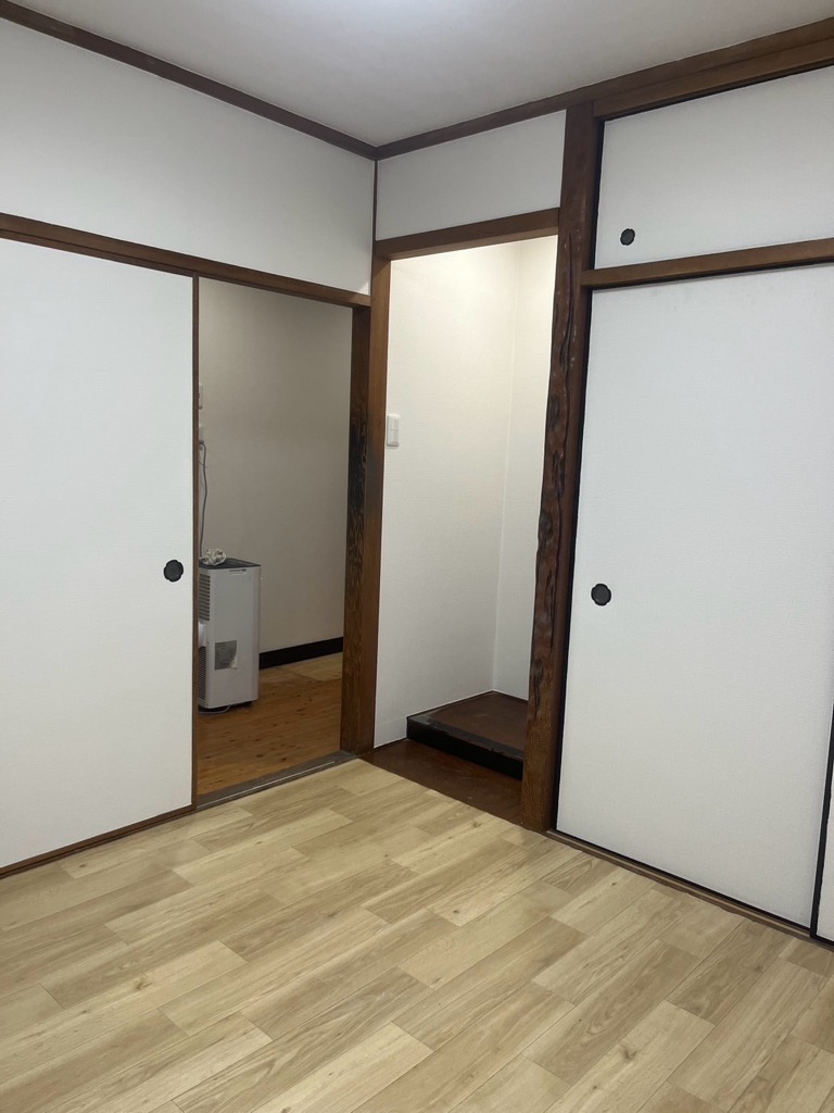 平岡町土山戸建ての洋室|個人の部屋や寝室として使える洋室です