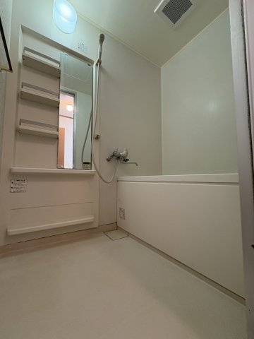 メゾン綾の浴室