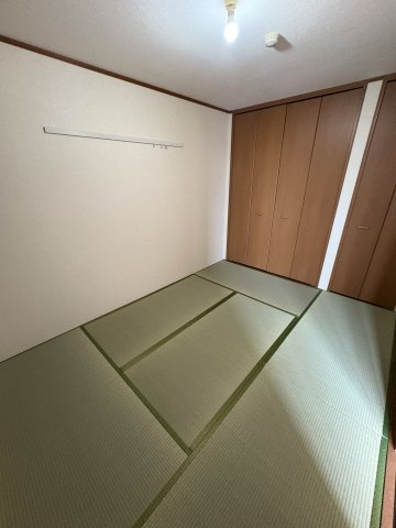 メゾン綾の和室