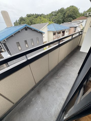 メゾン綾のバルコニー