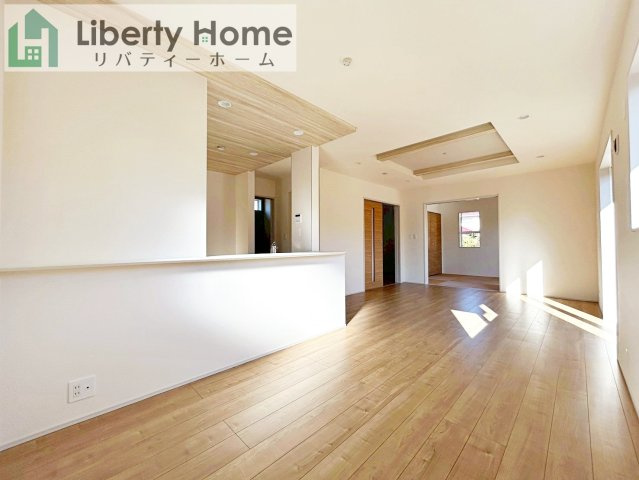 水戸市見和3丁目1期　新築戸建の居間・リビング