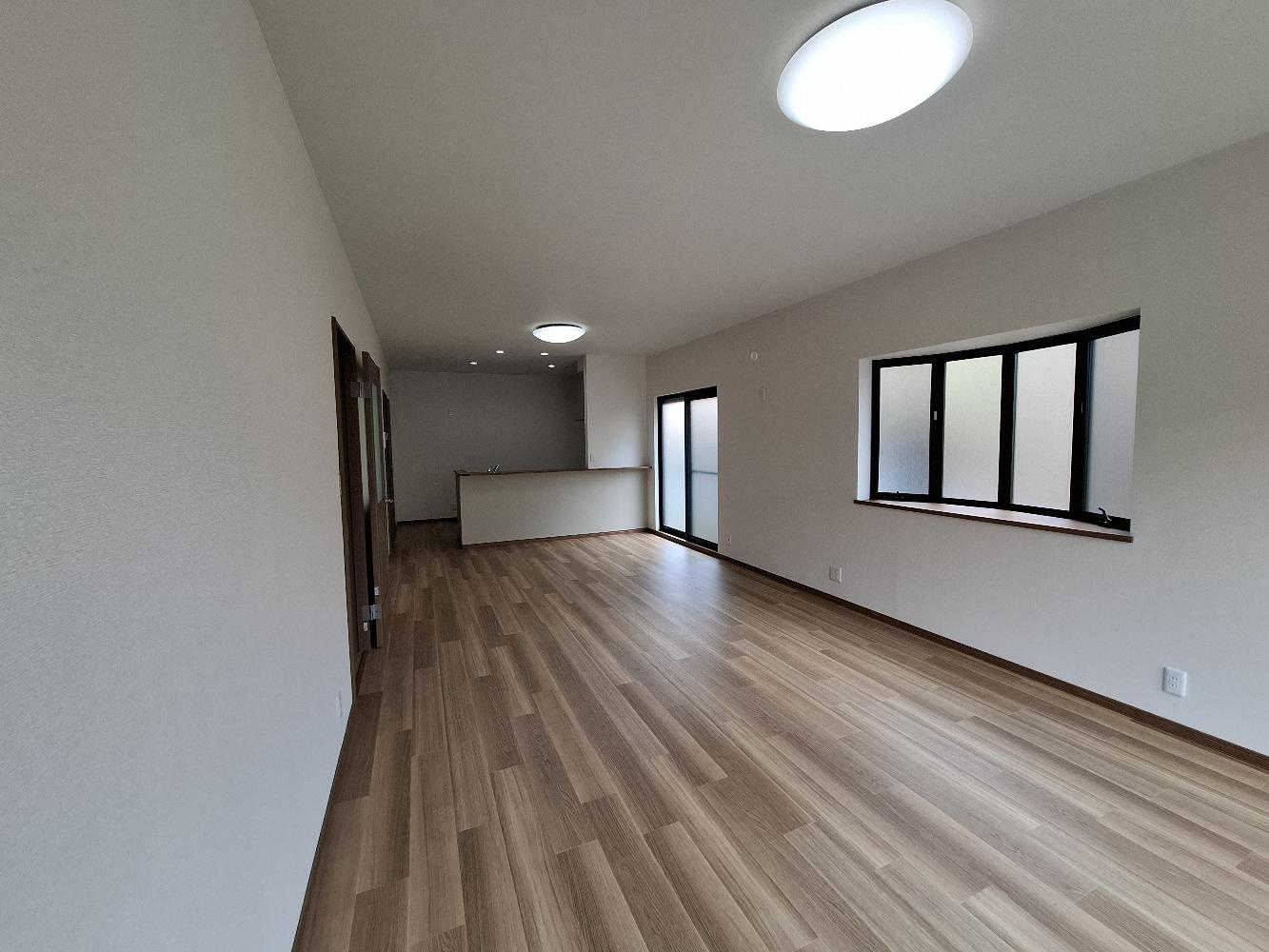 堺市南区庭代台四丁　中古戸建の居間・リビング