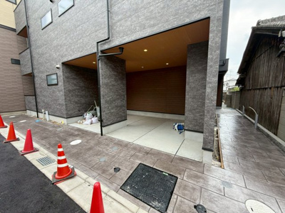 【エントランス】 | セレニティ法善寺