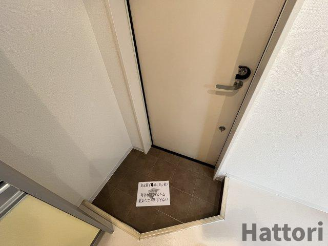 吹田市千里山西５丁目のアパートの玄関