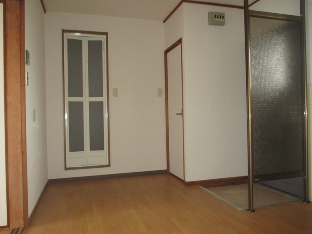 【居間・リビング】 | 明るくキレイなお部屋です