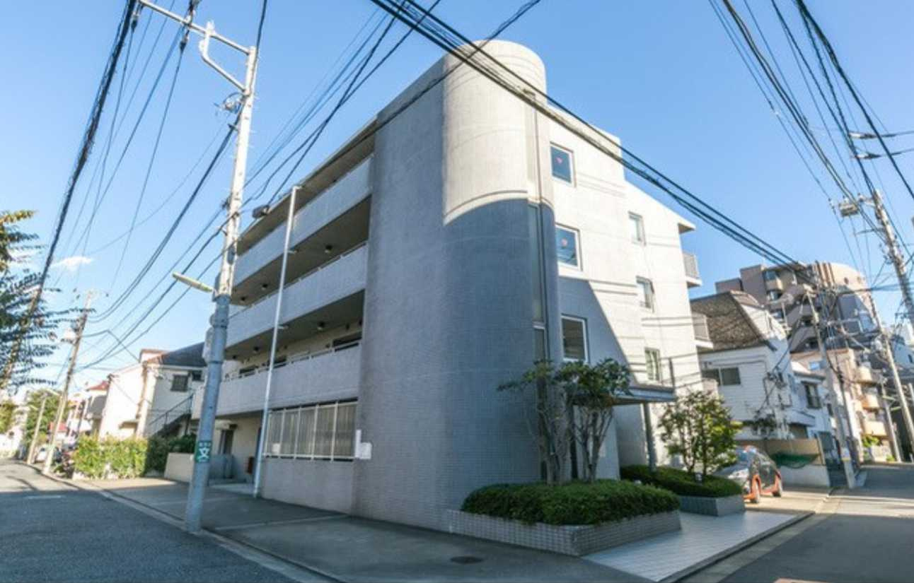 プロスパー世田谷A棟　オートロック　トランクルーム　ファミリー向けの外観