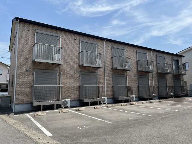 高浜市論地町２丁目のアパートの外観|南側外観