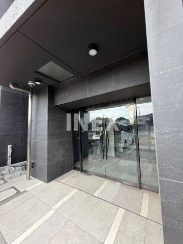 横浜市鶴見区生麦１丁目の賃貸マンションのエントランス