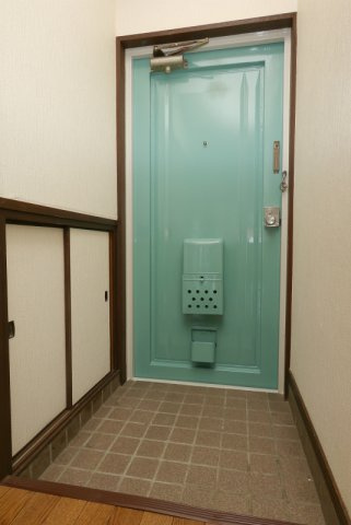 メゾン中川の玄関|メゾン中川301号室