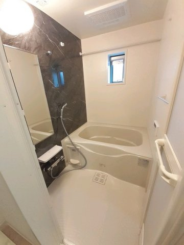 カーサ・グランデ　Ｂの浴室|お風呂で日々の疲れを落としましょう