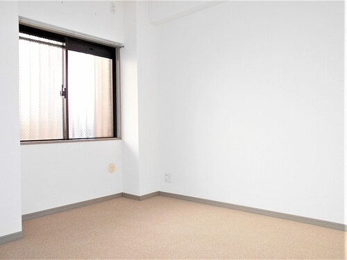 ライオンズマンション皆賀のその他|洋室（約5.5畳）　※2019年9月撮影