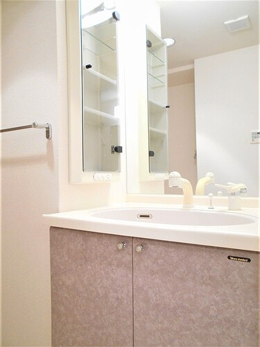 ライオンズマンション皆賀の洗面所|洗面化粧台　※2019年9月撮影