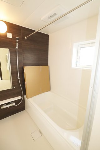 郡山市芳賀３丁目　　　６号棟　　　芳賀小学校、郡山第４中学区の浴室