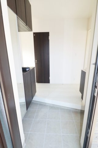 郡山市芳賀３丁目　　　６号棟　　　芳賀小学校、郡山第４中学区の玄関