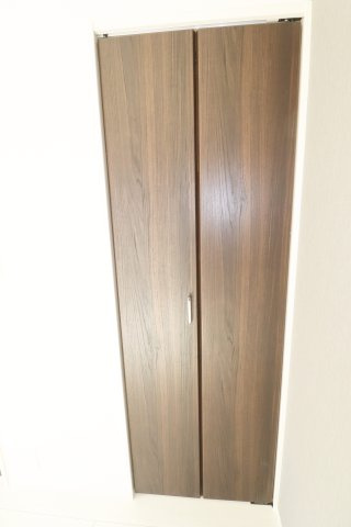 郡山市芳賀３丁目　　　６号棟　　　芳賀小学校、郡山第４中学区の収納