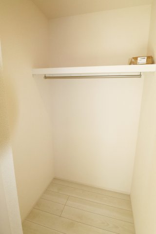 郡山市芳賀３丁目　　　６号棟　　　芳賀小学校、郡山第４中学区の収納