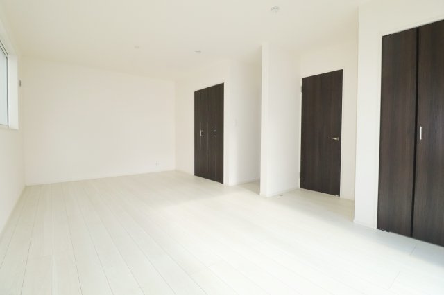 郡山市芳賀３丁目　　　６号棟　　　芳賀小学校、郡山第４中学区の洋室