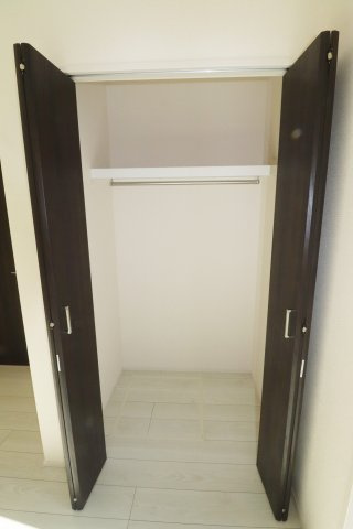 郡山市芳賀３丁目　　　６号棟　　　芳賀小学校、郡山第４中学区の収納