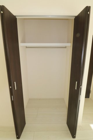 郡山市芳賀３丁目　　　６号棟　　　芳賀小学校、郡山第４中学区の収納