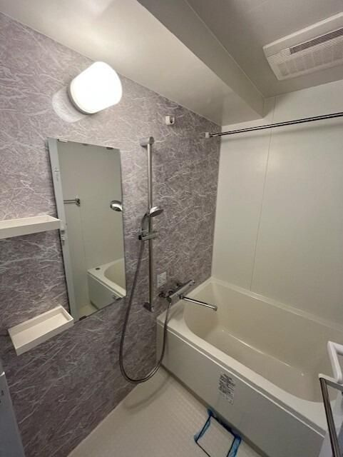 レジディア笹塚Ⅲの浴室