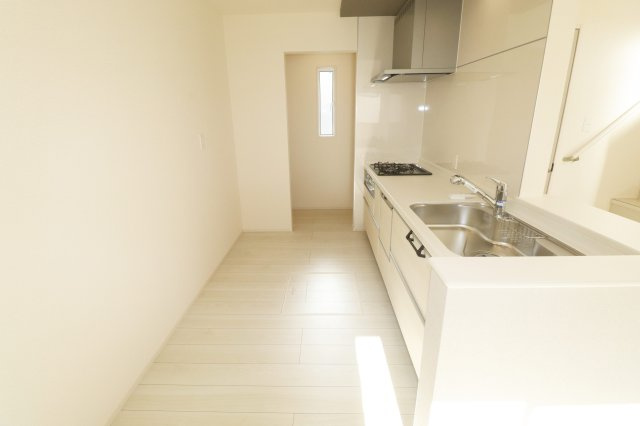 郡山市芳賀３丁目　　　７号棟　　　芳賀小学校、郡山第４中学区のキッチン