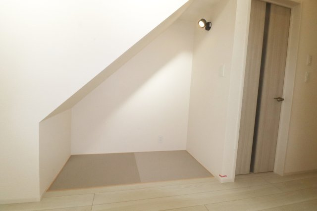 郡山市芳賀３丁目　　　７号棟　　　芳賀小学校、郡山第４中学区の内装