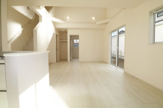 郡山市芳賀３丁目　　　７号棟　　　芳賀小学校、郡山第４中学区の居間・リビング|※同社施工例